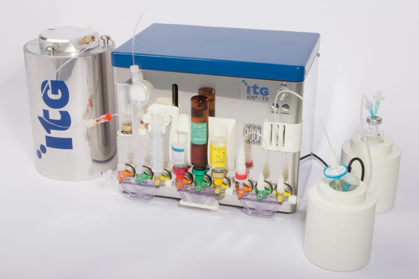 ITG iQS-TS radiopharmacy synthesis module with reagent vials